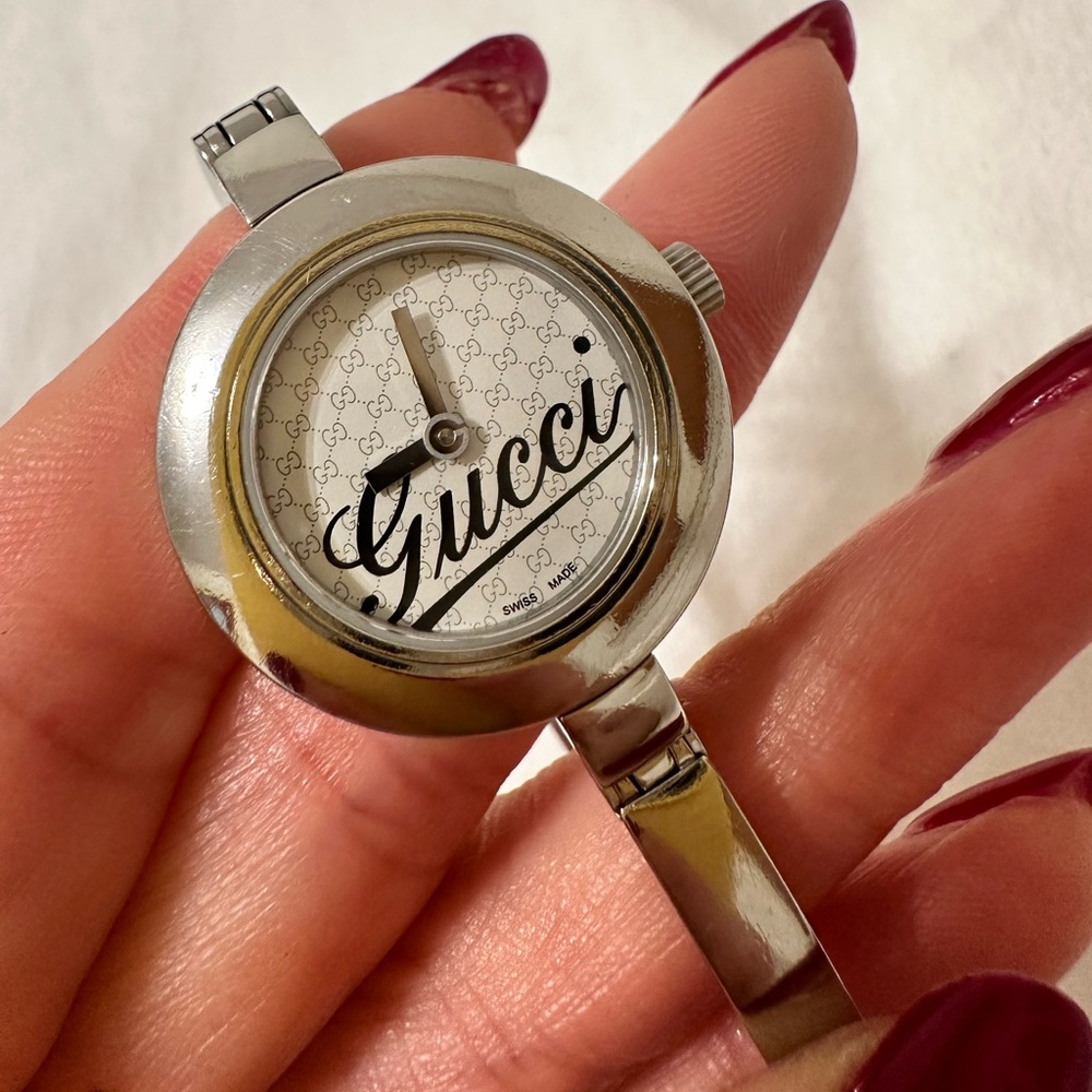 GUCCI- Ladies watch